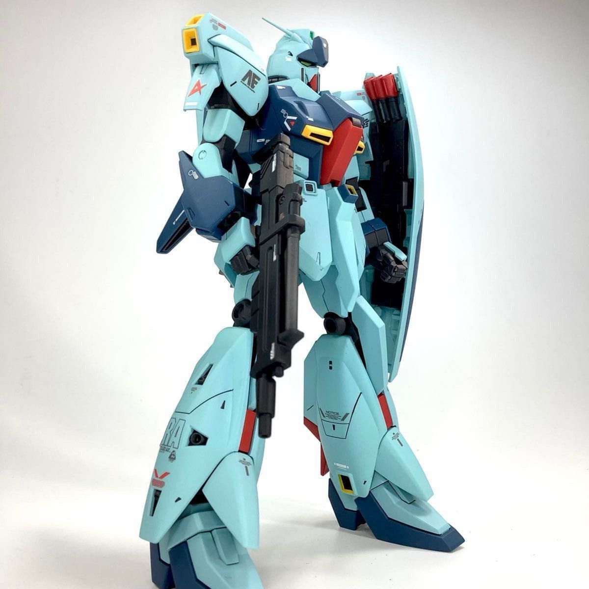 HGUC RGZ-91 リ・ガズィ　塗装済完成品