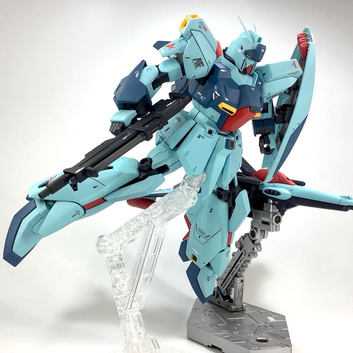 HGUC RGZ-91 リ・ガズィ　塗装済完成品