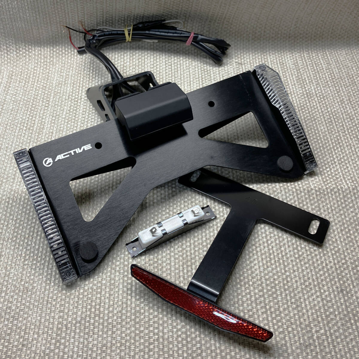 【正常動作】ZX-6R フェンダーレスキット ライセンスホルダー付LEDウインカー リフレクターキット 3点セット ACTIVE カワサキ KAWASAKIの画像1