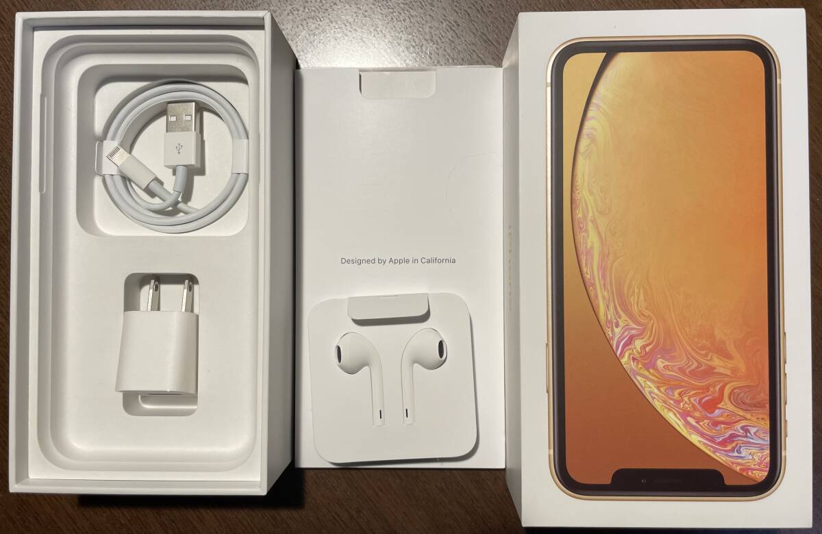 iPhone XR 64GB docomo Simロック解除済み マイケルコースの iPhone XR 64GB docomo Simロック解除済み マイケルコースの