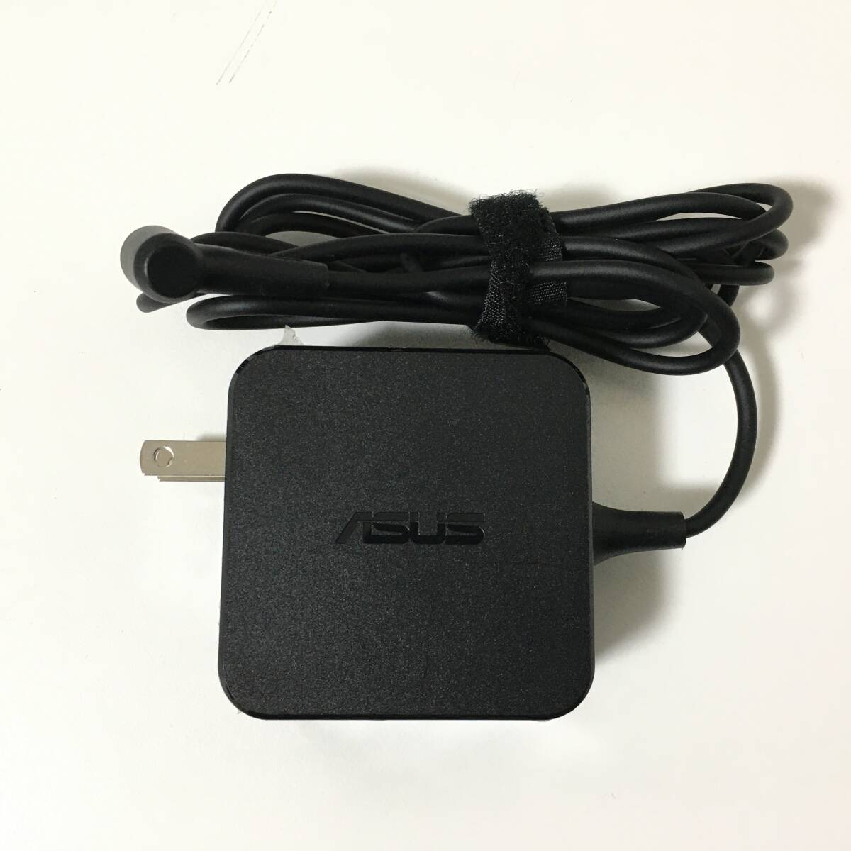 ★動作確認済★ASUS 23インチ フルHD IPS モニター 液晶ディスプレイ VZ239HR HDMI/VGA出力 ウルトラスリムデザイン フレームレス_画像8