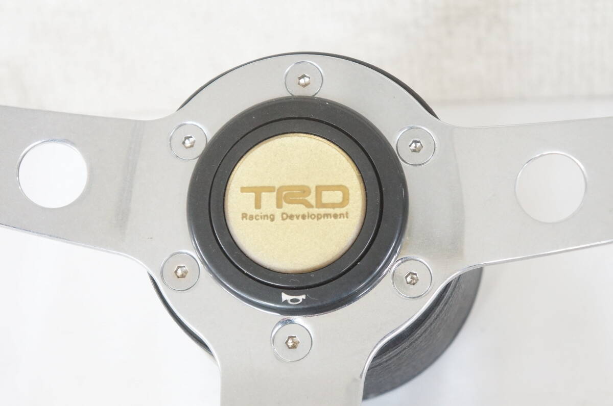 TRD 直径:約35cm ウッドステアリング ハンドル 7004171011の画像2