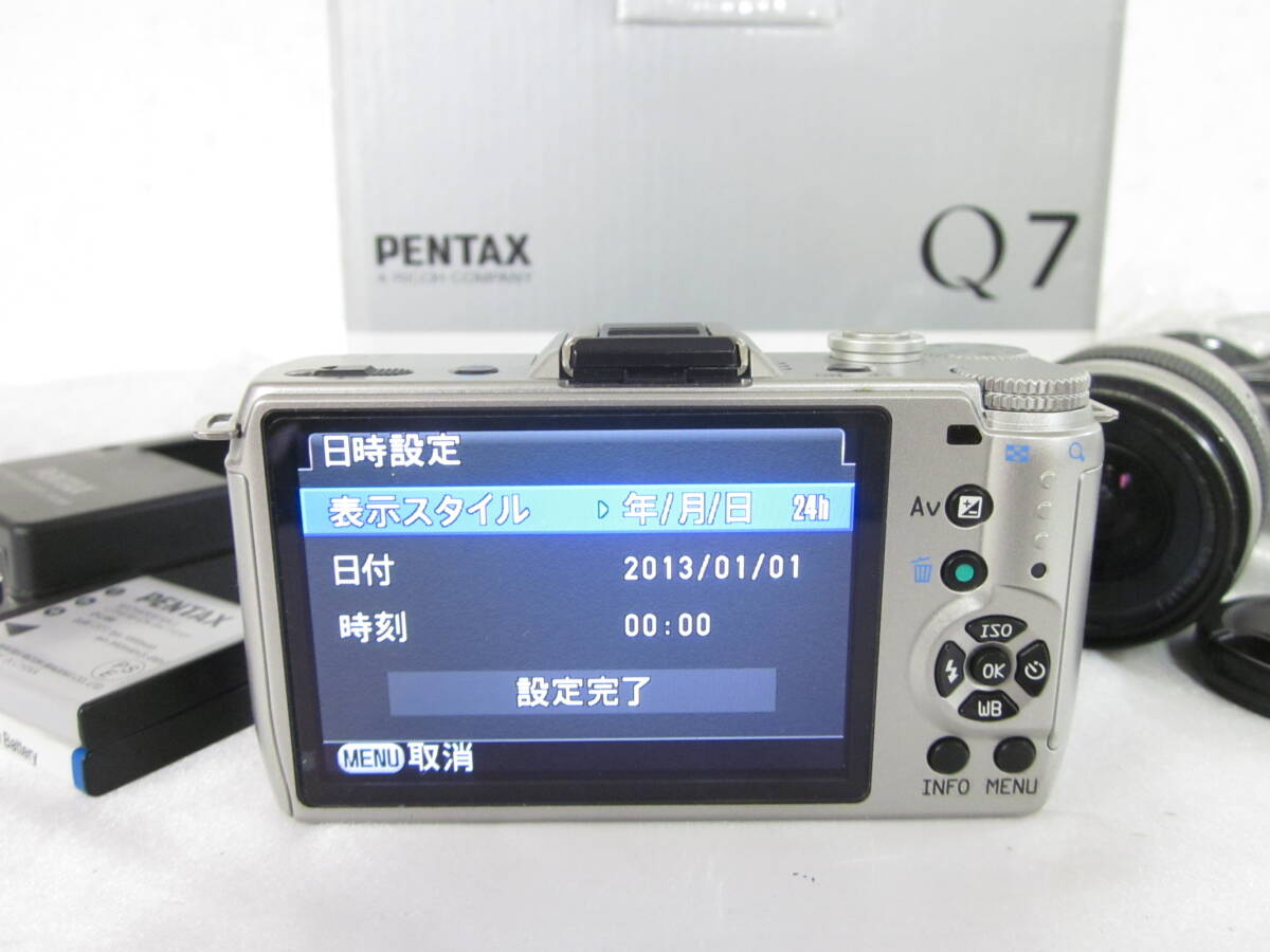 A. ペンタックス PENTAX Q7 ボディ + 5-15mm F2.8-4.5 STANDARD ZOOM 7004156011