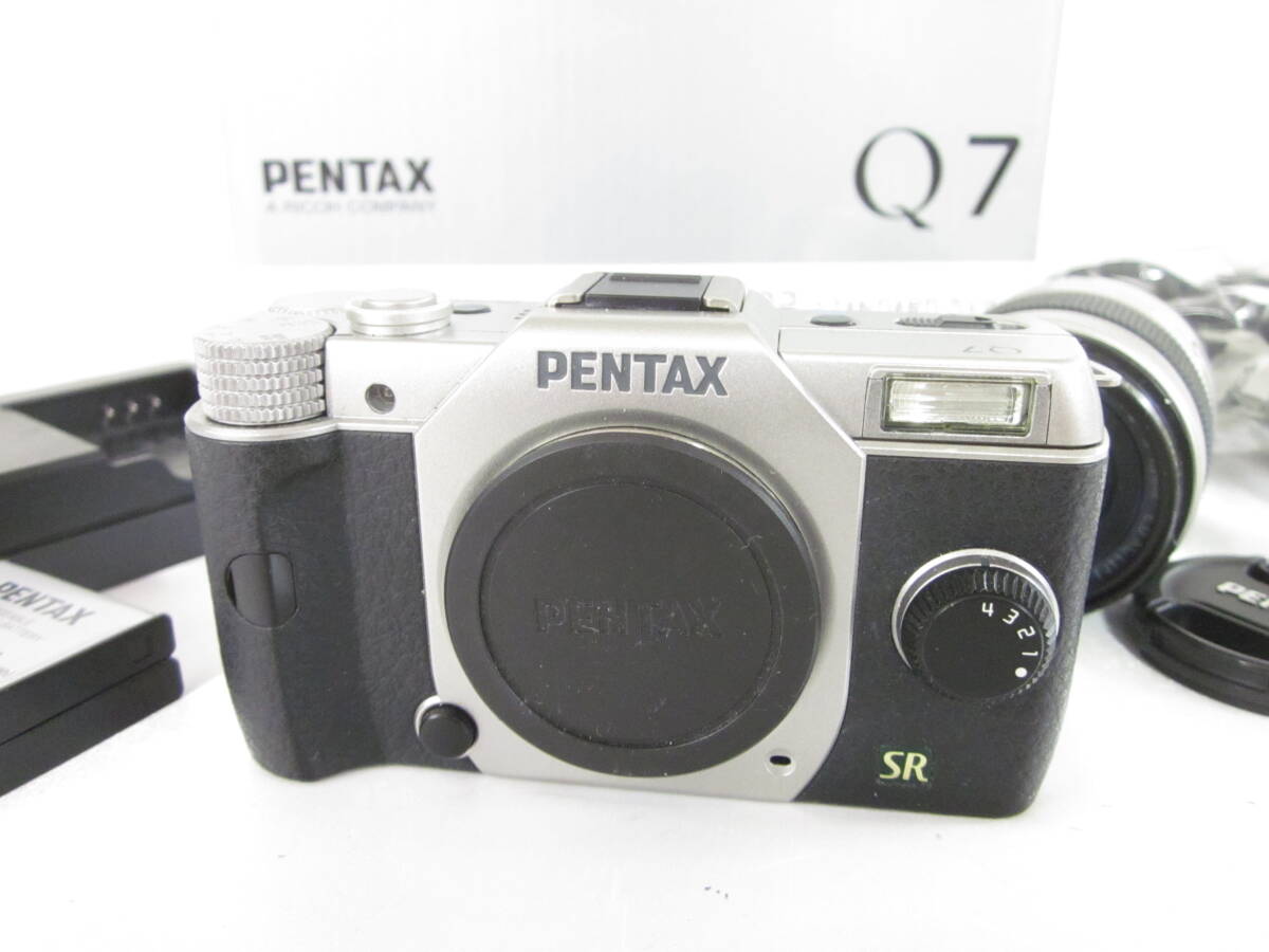 A. ペンタックス PENTAX Q7 ボディ + 5-15mm F2.8-4.5 STANDARD ZOOM 7004156011