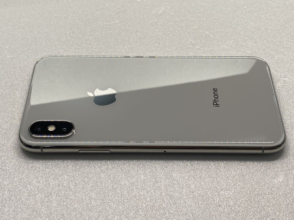 【送料無料】Apple iPhoneX 64GB SIMロック解除済 ホワイト au クリーニング済 美品 1円〜