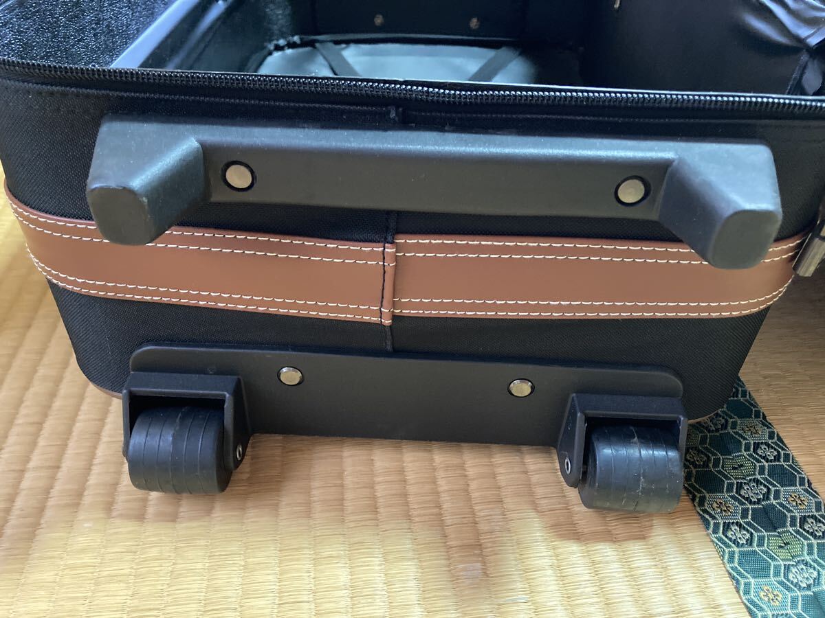 [ explanation field obligatory reading ] suitcase 2 wheel black × imitation leather Brown Carry case trunk Cart ( machine inside bringing in is please examine )[ that day settlement only ]