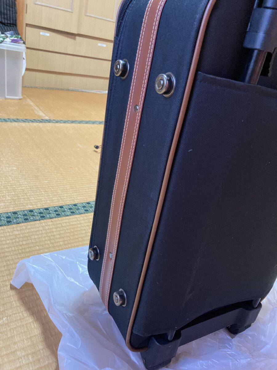 [ explanation field obligatory reading ] suitcase 2 wheel black × imitation leather Brown Carry case trunk Cart ( machine inside bringing in is please examine )[ that day settlement only ]