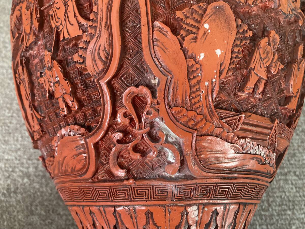 堆朱壺 中国美術 大型 四面宮廷彫刻 花瓶 置物 アンティーク インテリア オブジェ 26cm x 49cmの画像7