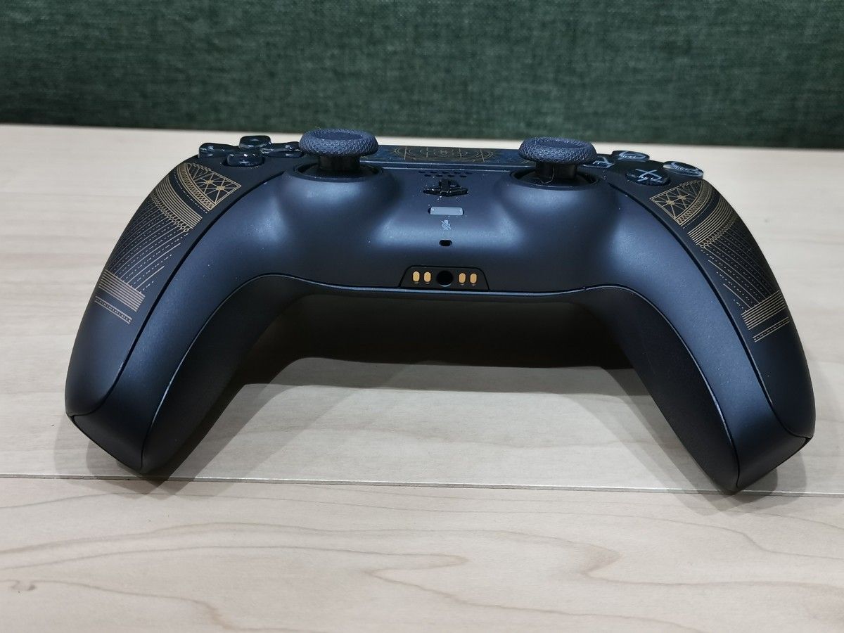限定版 PS5 DualSense ワイヤレスコントローラー FF16 リミテッドエディション ファイナルファンタジー XVI