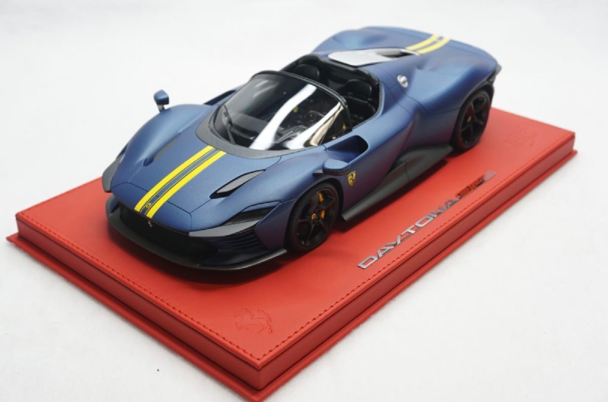 特注品　BBR 1/18 Ferrari Dyatona SP3　Blue Abu dhabi opaco フェラーリ　デイトナ　デラックス台座　ケース付　10台限定_画像1