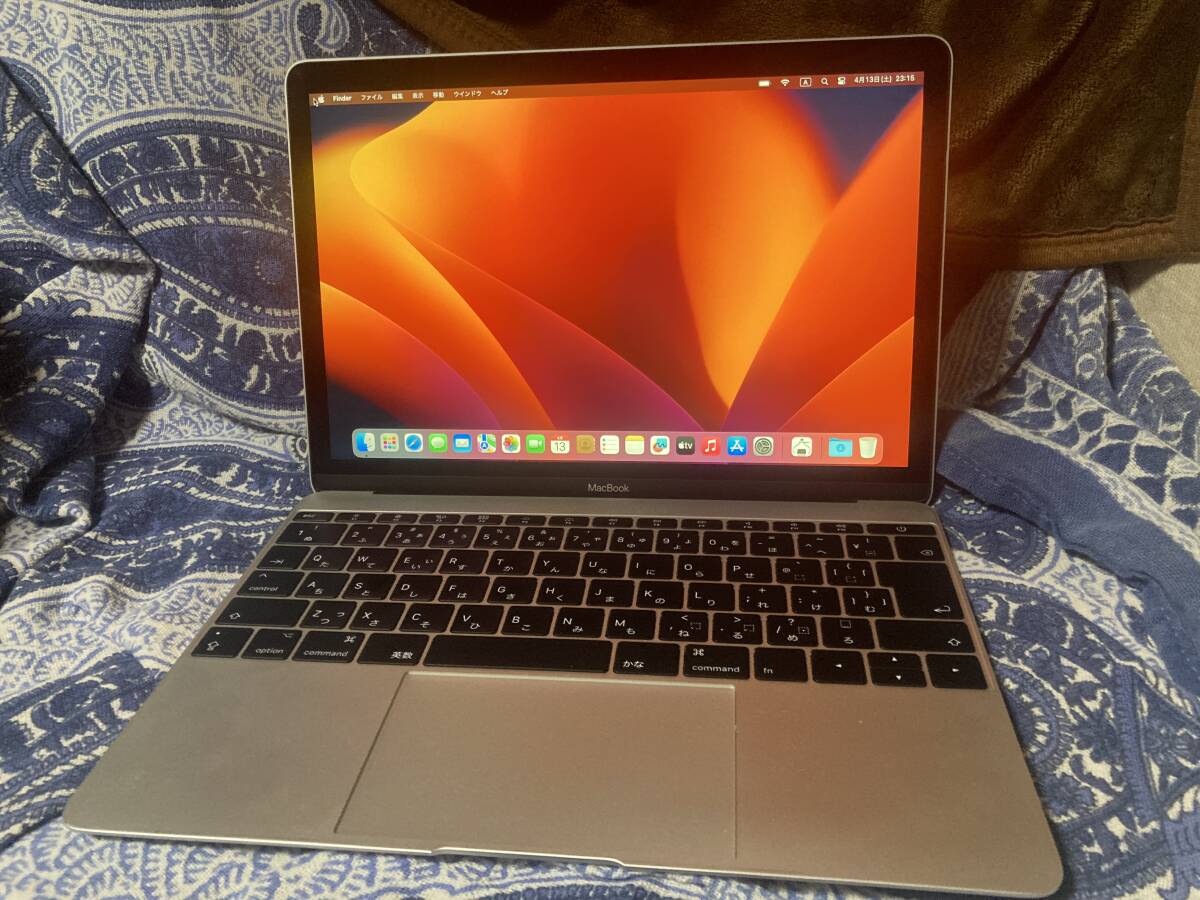 [ one part with defect ]MacBook (Retina, 12-inch, 2017)Core m3 1.2GHz/ 16GB /SSD 256GB[A1534]