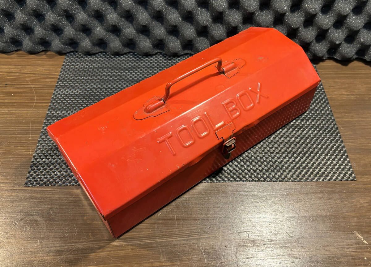 ツールボックス　鉄箱　工具箱 山型　スチール製　昭和レトロ_画像1