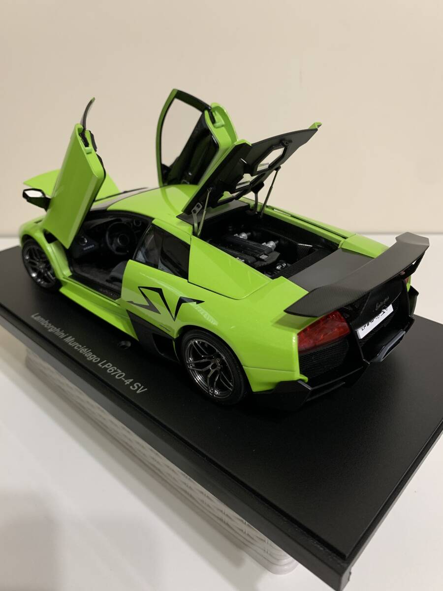 オートアート 1/18 ランボルギーニ ムルシエラゴ LP670-4 スーパーヴェローチェ グリーンの画像10