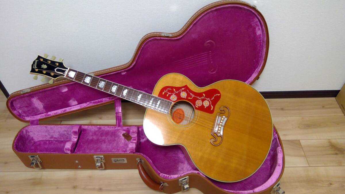 美品! Gibson SJ-200 True Vintage 2007年製 マダガスカルローズ指板・ブリッジの画像1