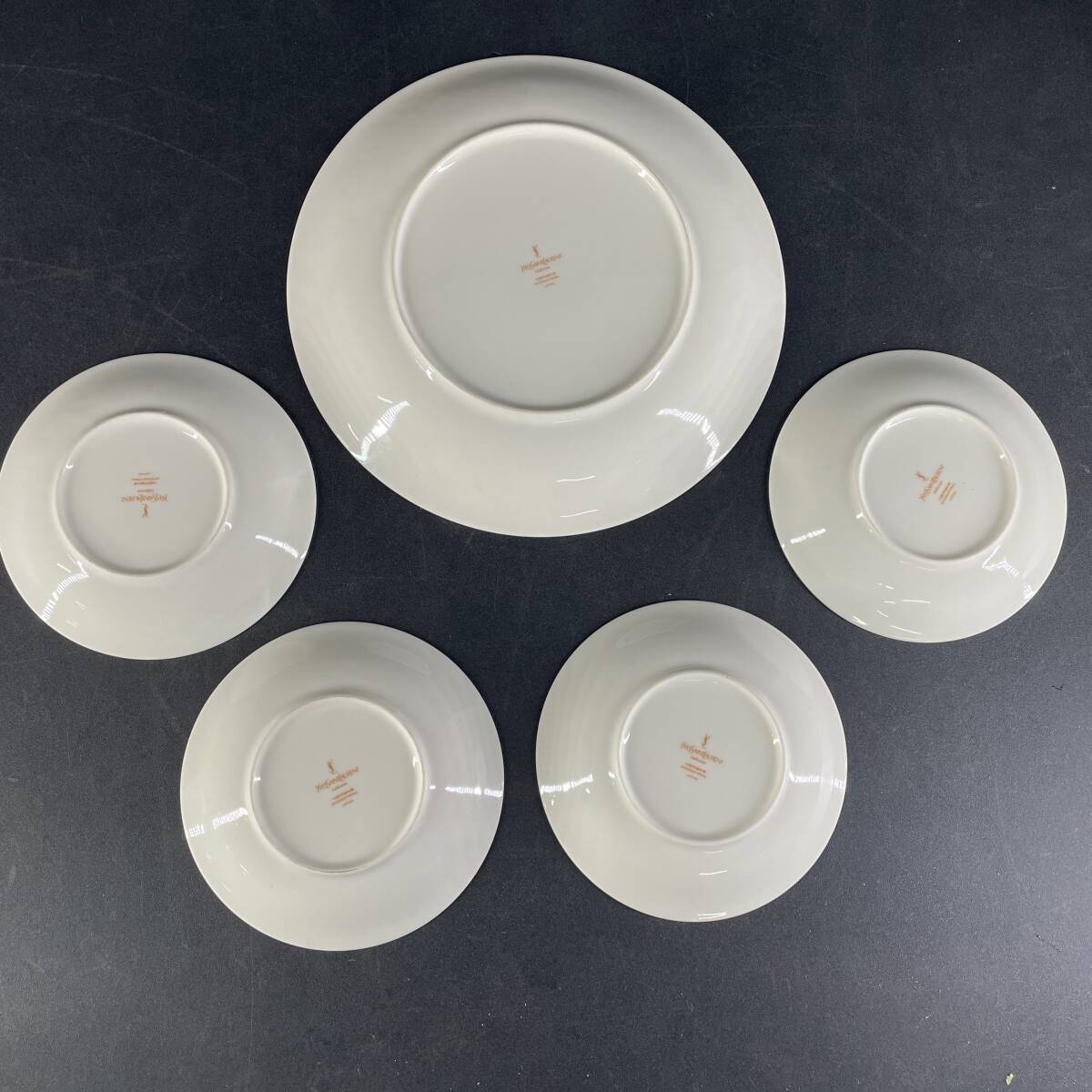 おそらく未使用 ブランド洋食器 イブ・サンローラン お皿 プレート ５枚おまとめ YSL Yves Saint-Laurent 白食器 キッチン 料理/t39cの画像8
