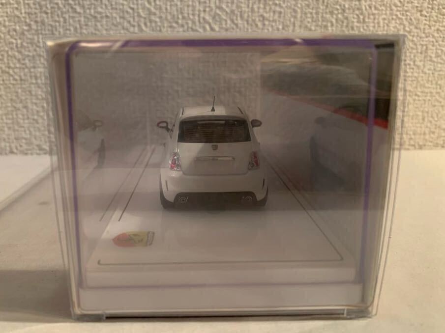 ◆未展示 & 未開封品！TSM製1/43 ABARTH 595 / アバルト 595 ガーラホワイト_画像7