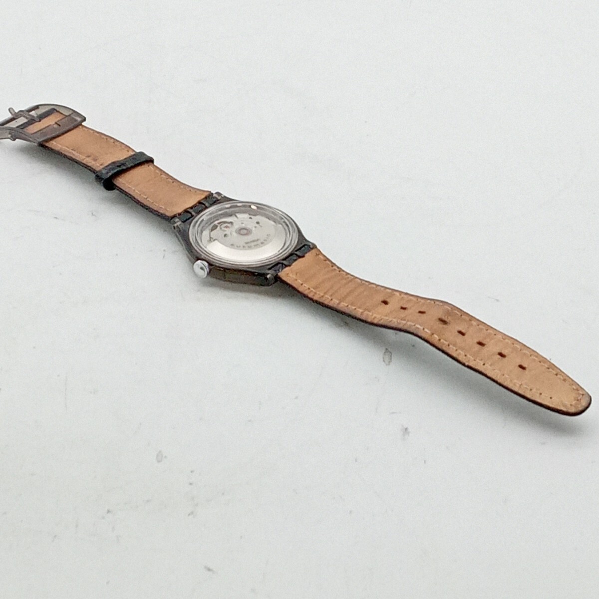 夏本3月No.120 可動品 腕時計 swatch スウォッチ レザーベルト ブラック系 文字盤 ブランド時計 メンズ オートマチックの画像9