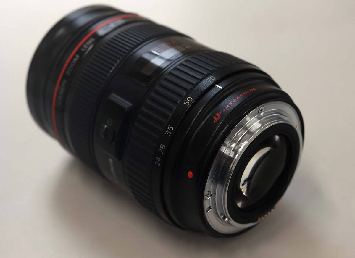  キヤノン　レンズ　EF24-70mm f2.8L USM_画像3
