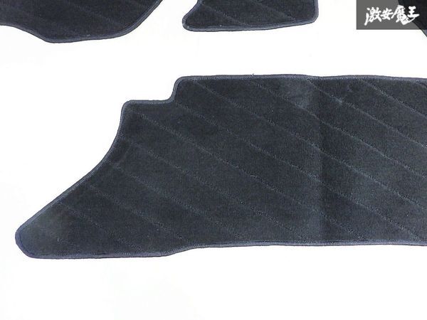 未使用品 社外 200系 ハイエース スーパーGL 1型 2型 3型 フロアカーペット フロアマット カーペット マット 黒 ブラック系 3点セット 即納の画像4