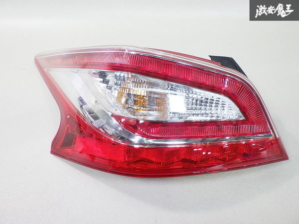 日産 純正 L33 ティアナ LED テールライト テールランプ テール 左 左側 助手席 KOITO 220-17791 即納の画像1