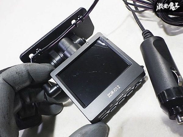 保証付 COMTEC コムテック ドライブレコーダー ドラレコ 8GB SDカード付き シガー電源 ZDR-012 即納_画像4