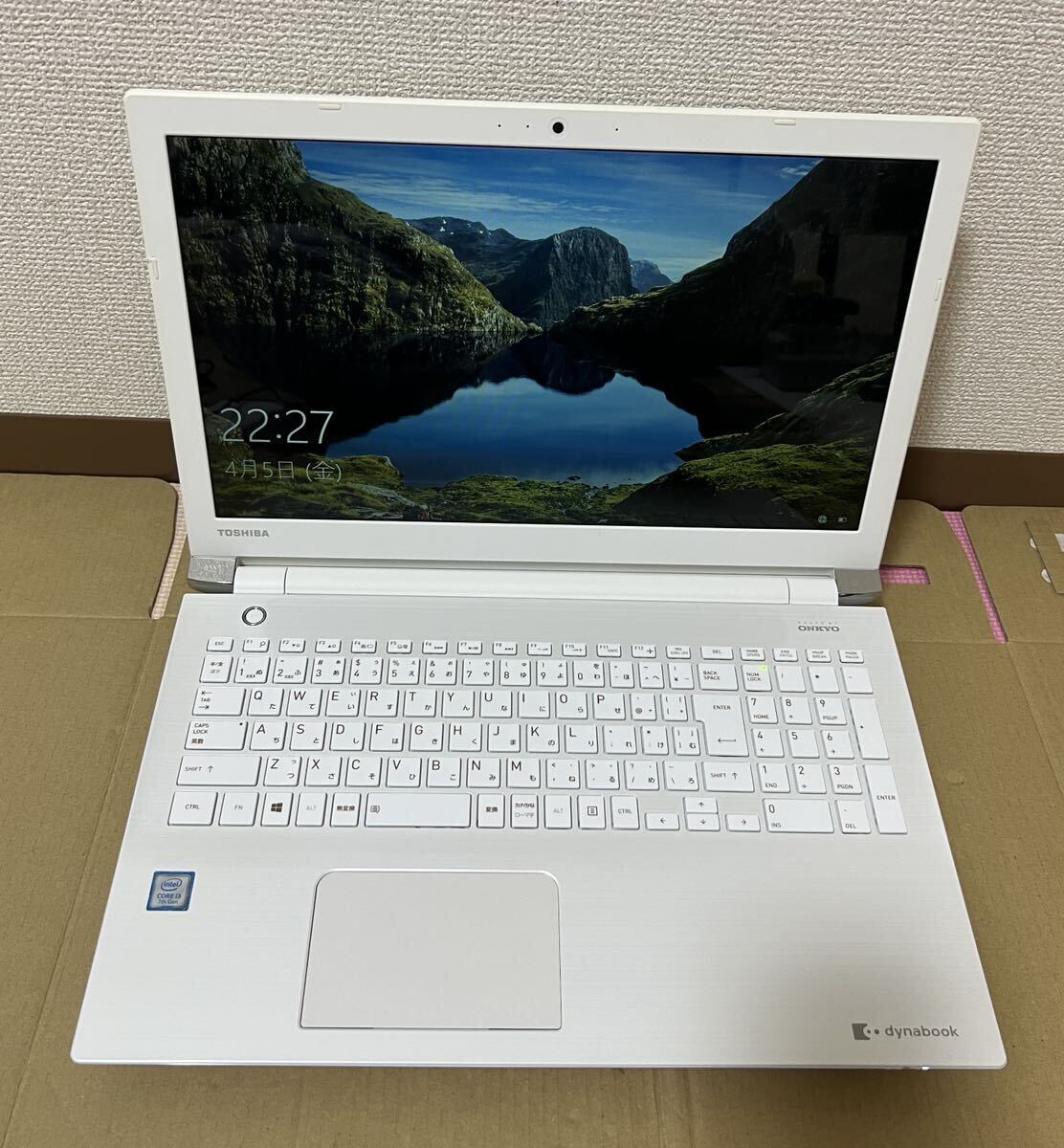 TOSHIBA 東芝　ノートPC/Core i3 7100U(第7世代)/ dynabook T45/EWSB _画像1