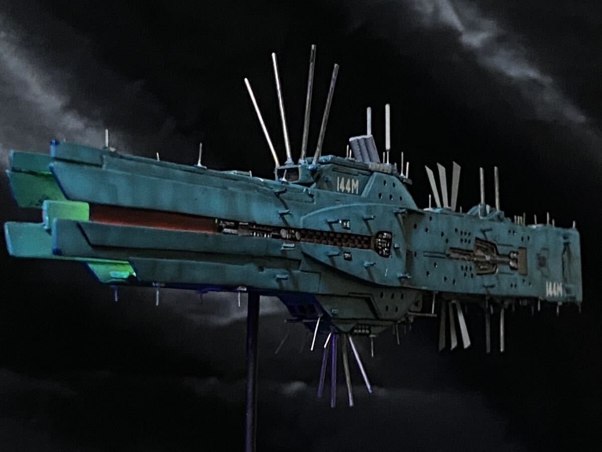銀河英雄伝説　1/5000 アルバクリエイツ　イゼルローン要塞駐留艦隊旗艦「ヒューペリオン・塗装パターンC」var3 艦船模型完成品_艦橋前のアンテナをフィン状のCパターン