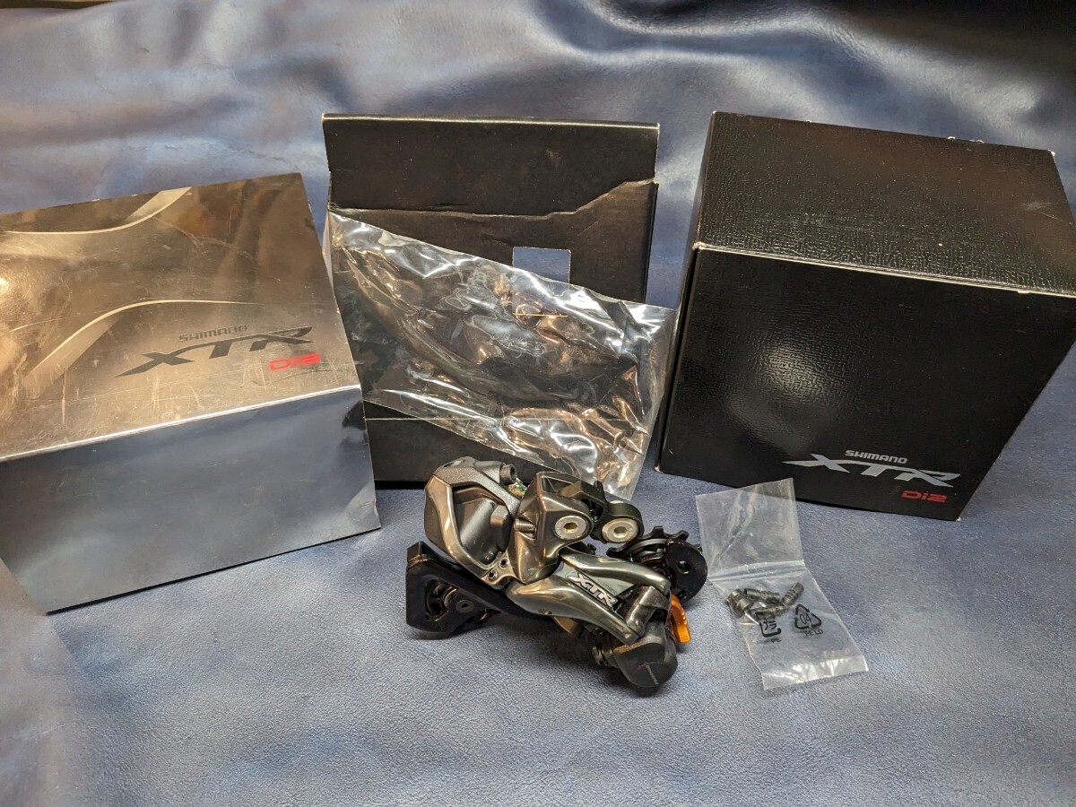 新品! シマノ リアディレイラー di2 XTR RD-M9050- GS 、SGS グラベルバイク、シクロクロスに