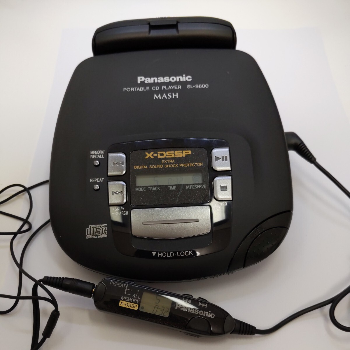 パナソニック Panasonic SL-S600 ポータブルCDプレーヤー 通電確認済み 付属品有り 説明書なし ジャンク品の画像6