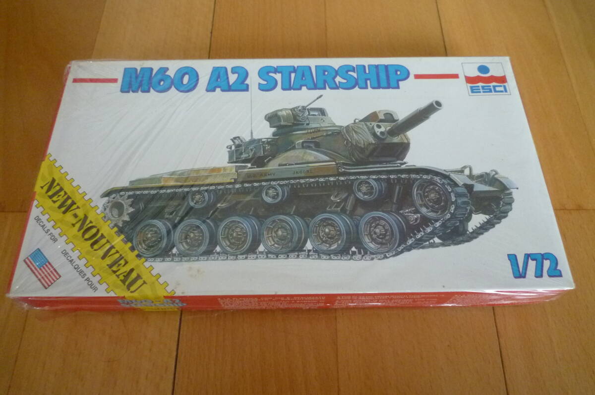 エッシー 1/72 アメリカ 陸軍 M60 A2 スターシップ シュリンク包装未開封だけど破れアリ パッケージにイタミやシミ有りの画像1