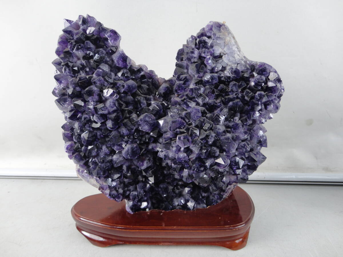 ● BU22 ★ アメジスト 置物 原石 天然石 紫水晶 オブジェ 飾り石 パワーストーン 7.56kg ★の画像1