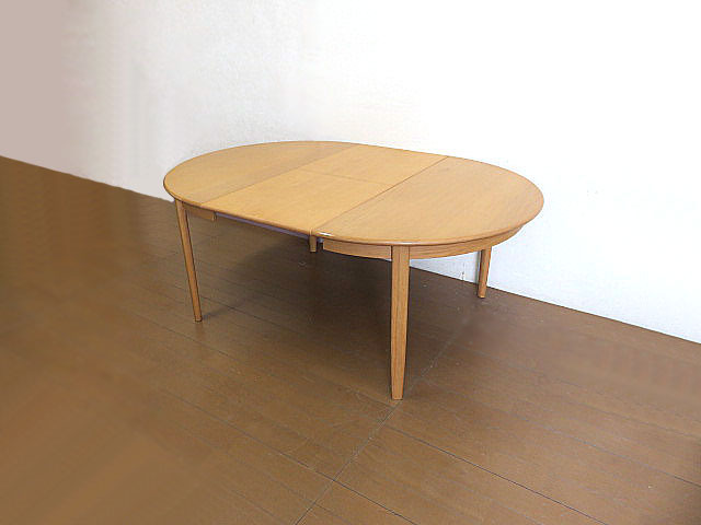 CONDE HOUSE/カンディハウス 無垢材エクステンションダイニングテーブル  伸長式ダイニングテーブル/ラウンドテーブル 北海道旭川の画像3