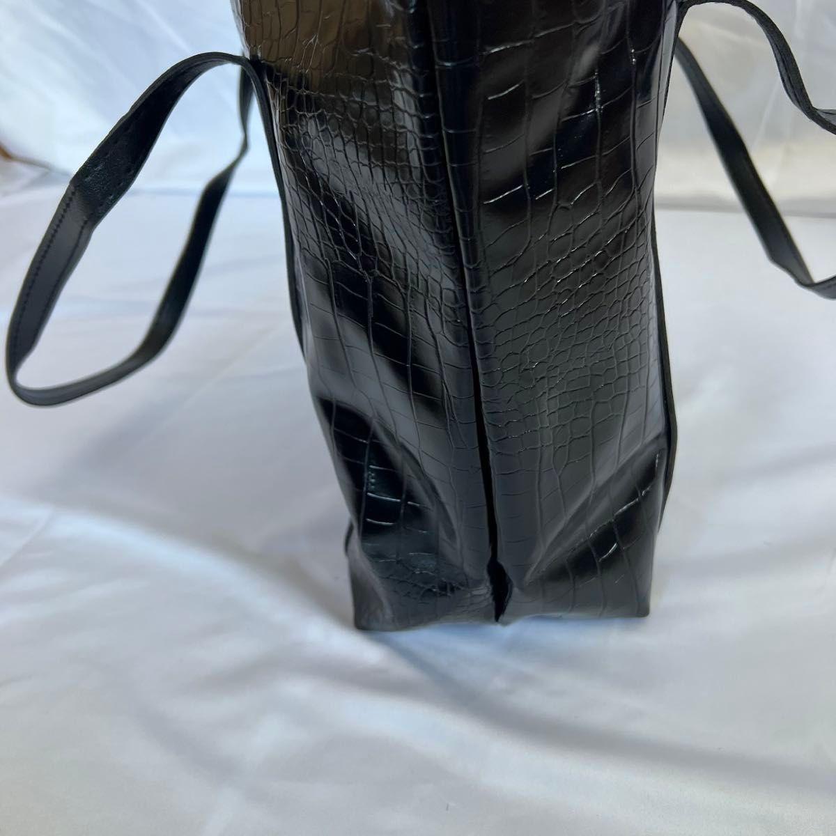 【オフィスコーデ】クロコ トートバッグ 黒 高品質レザー 鞄 大容量 男女兼用