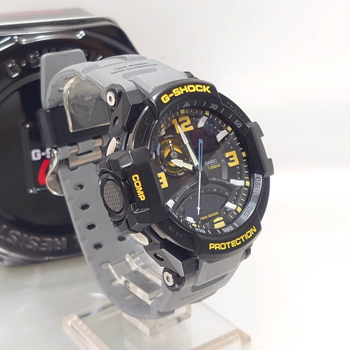 極美品 CASIO カシオ Gショック G-SHOCK GA-1000-8A スカイコックピット アナデジ 反転液晶 方位 温度計 ツインセンサー 等 新品電池2個 缶の画像4