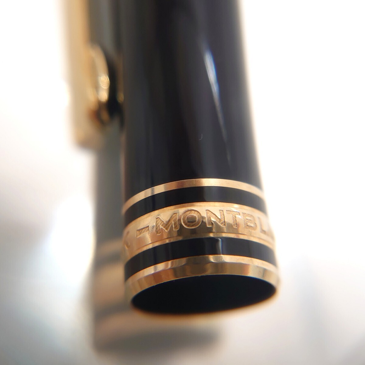 超美品 モンブラン マイスターシュテュック MONTBLANC MEISTERSTUCK 4810 万年筆 14K 585 F ゴールド GOLD バイカラー コンバーター 筆記具_画像9