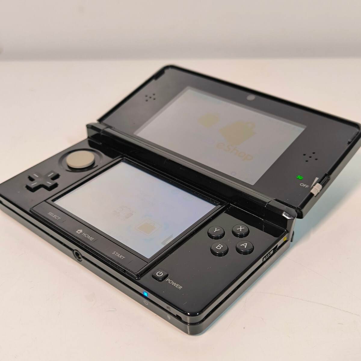 Nintendo 3DS 本体 クリアブラック 動作品 タッチペン、SDカード、USB充電ケーブルの画像7