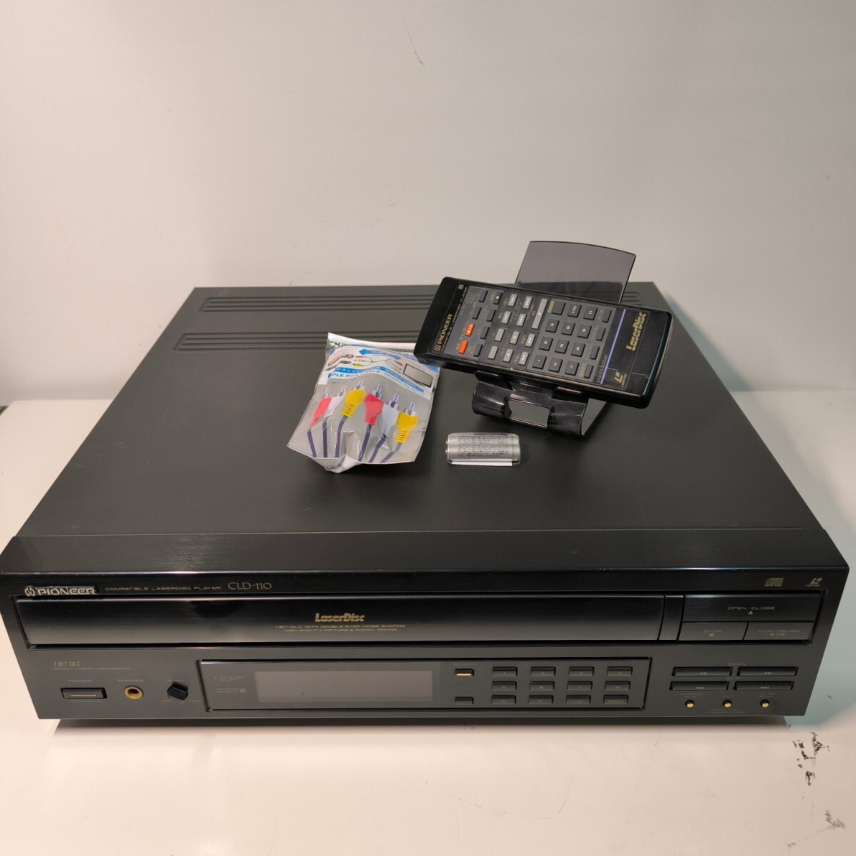 Pioneer レーザーディスクプレーヤー CLD-110 LDプレーヤー Pioneer レーザーディスクプレーヤー CLD-110 LDプレーヤー