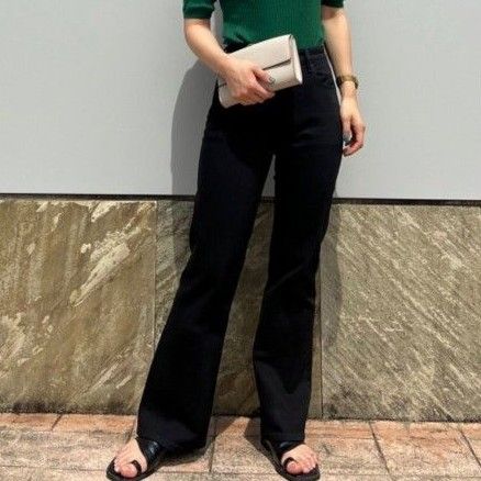 【関税込み】CO ブラック ハイライズジーンズ 新品未使用タグ付き】UNIQLO フレアハイライズジーンズ|Yahoo