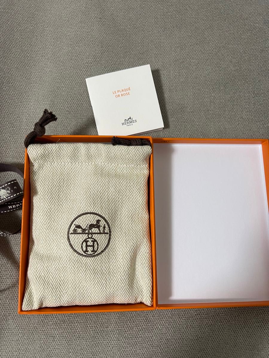 専用 新品 エルメス ペンダント ミニポップH ホワイト ローズ 専用 新品 エルメス ペンダント ミニポップH ホワイト ローズ