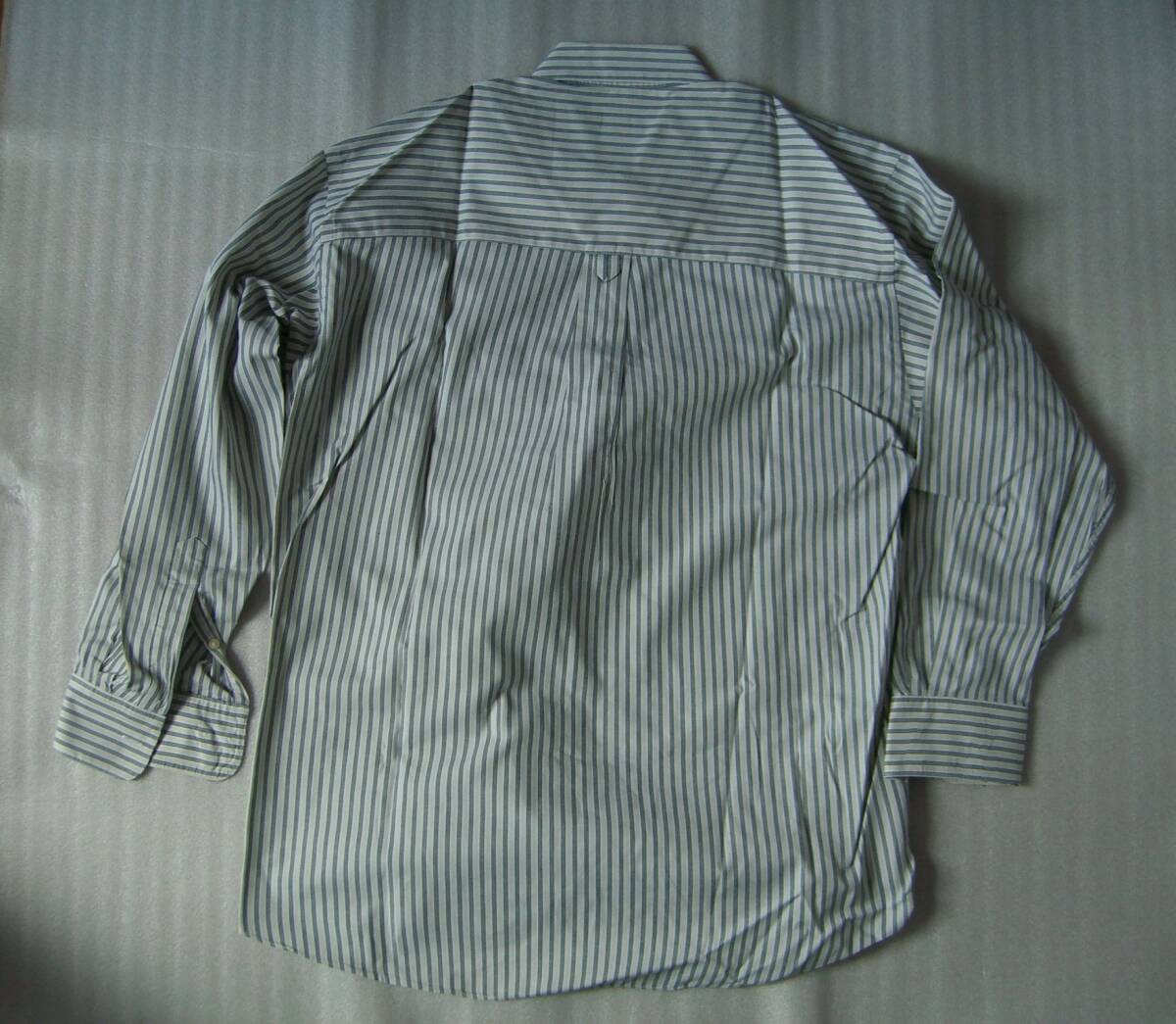 ◆JOSEPH ABBOUD　長袖シャツ　Mサイズ　　ストライブシャツ　　USED商品_画像6