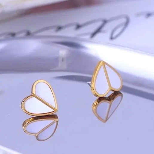 [ new goods * genuine article ] Kate Spade worn te-ji Heart earrings 