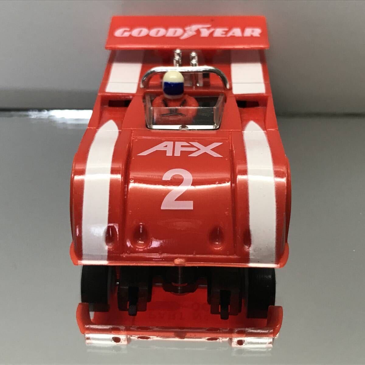 AFX супер очень редкий б/у HO слот машина TOMY Tommy TYCO Magna машина Lola роллер T260 can namCAN-AM группа 7Group7Chevrolet494cu in8,095cc Chevrolet V8