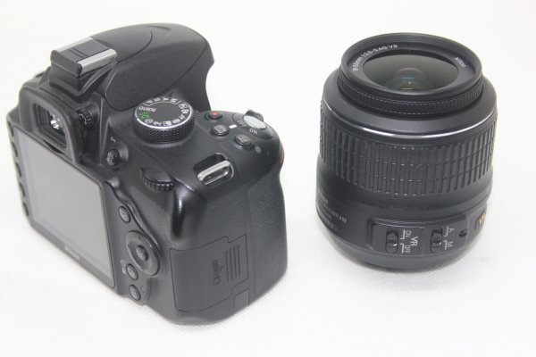 Nikon デジタル一眼レフカメラ D3200 レンズキット AF-S DX NIKKOR 18-55mm f/3.5-5.6G VR付属 ブラック D3200LKBK #3345-222_画像3