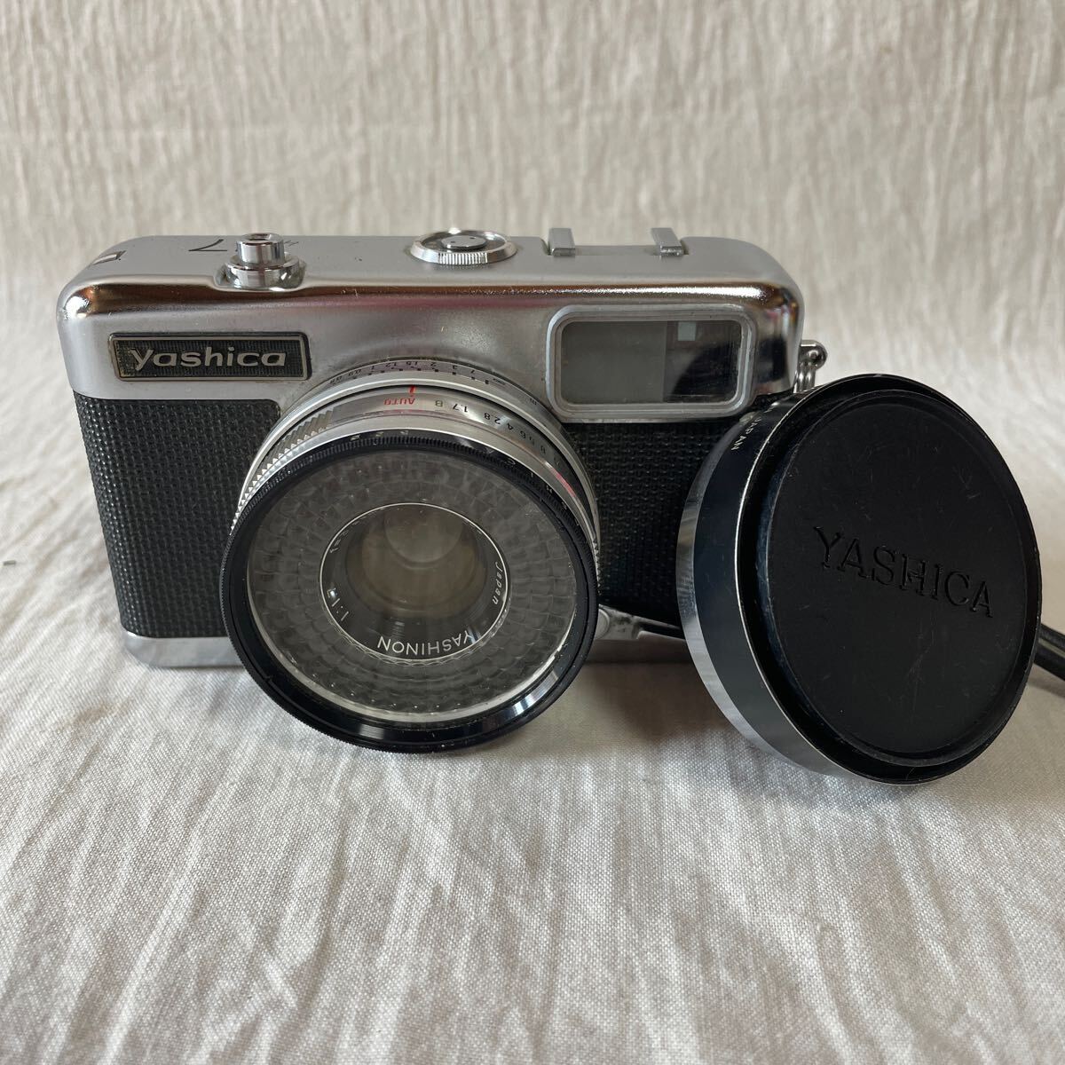 ヤシカ yashica フィルムカメラ 日本製 17half PM5012811の画像1