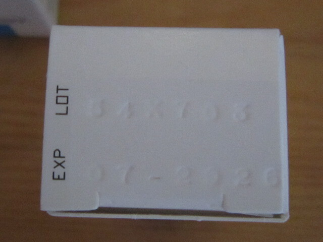 * sample * new goods!la Rossi . pose efaklapi-ru care Sera m& deer p last repair cream B5+ each 3ml!!