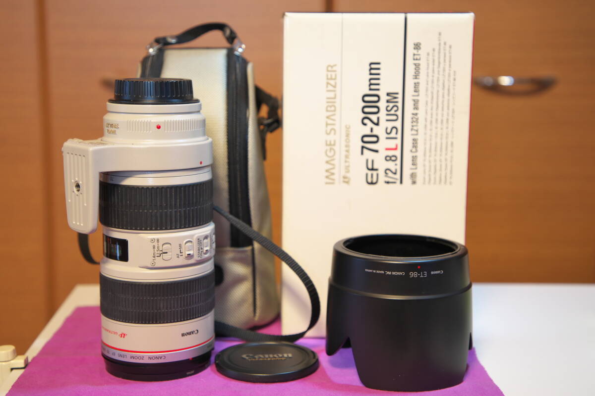  Canon キヤノン 望遠ズームレンズ EF70-200mm F2.8L IS USM 中古 箱付き 動作確認 送料込_画像1