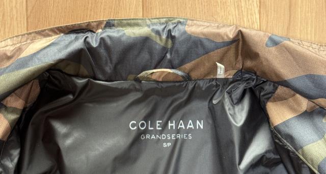 ＣＯＬＥ ＨＡＡＮ パッカブルレインジャケット　カモ柄 サイズＳ（中古：送料込み）_画像3