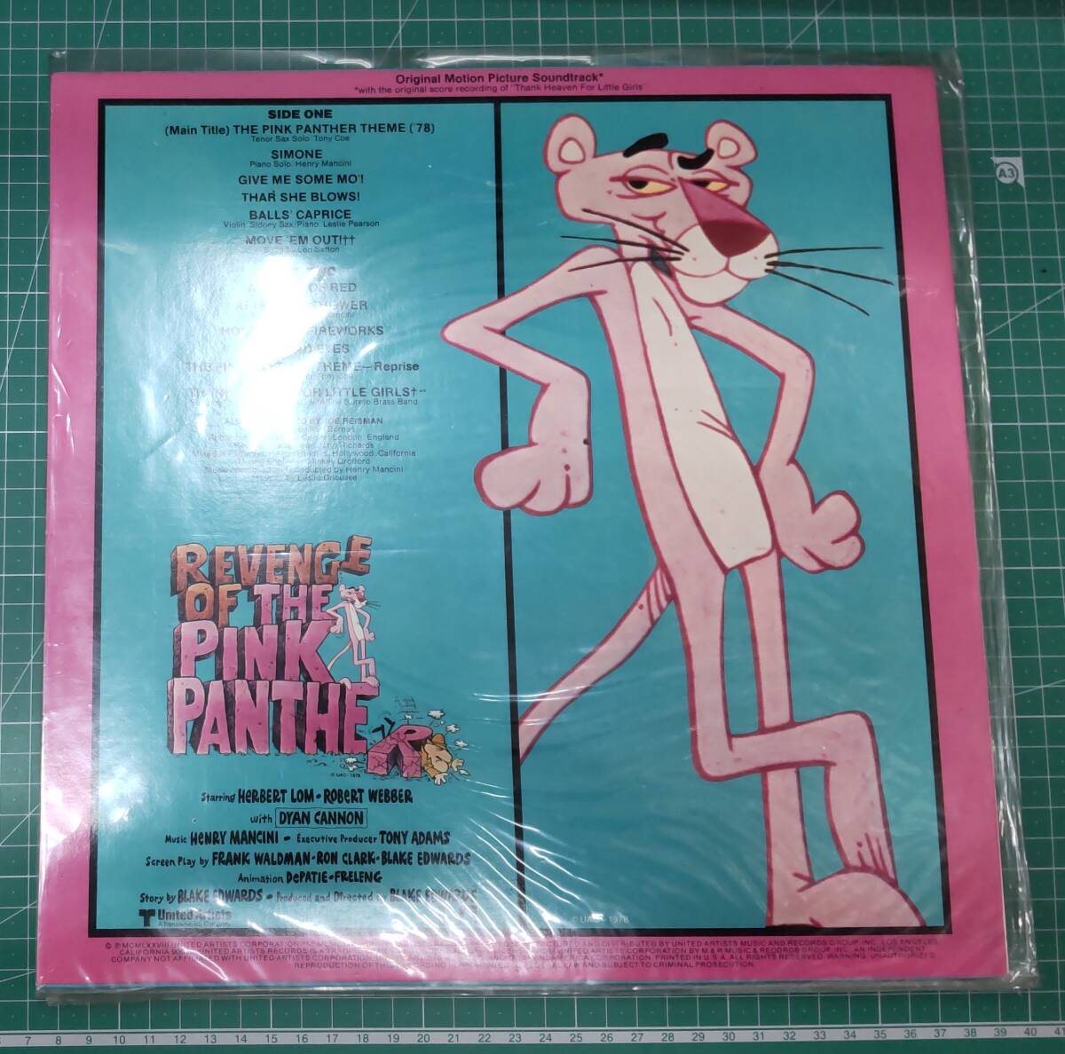 【LP】US盤　REVENGE OF THE PINK PANTHER　HENRY MANCINI　ピンク・パンサー 4　レコード　サントラ　OST UA-LA913-H●H3625_画像2