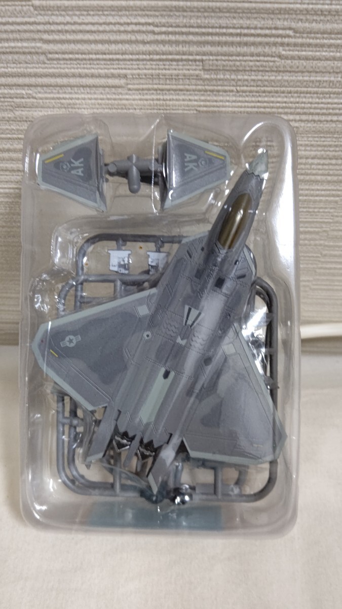 エフトイズ F-toys F-22ラプター アメリカ空軍第90戦闘飛行隊の画像1
