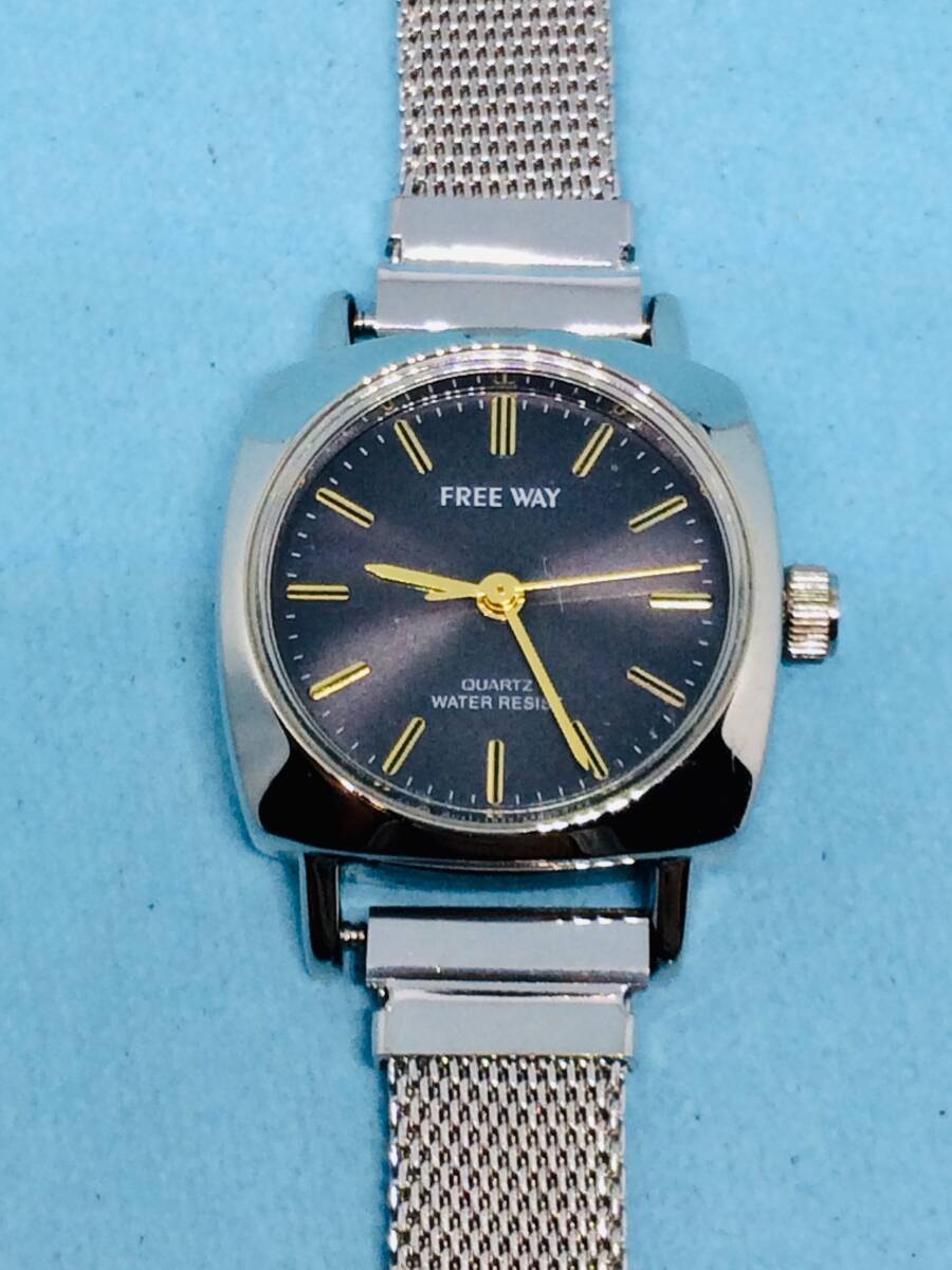 (F04)ブラックフェイズ(*'▽')シチズン・フリーウェイ（電池交換済み）シルバーレディス腕時計USED（送料全国一律185円）素敵な時計です。_シチズン・フリーウェイ・クッション型